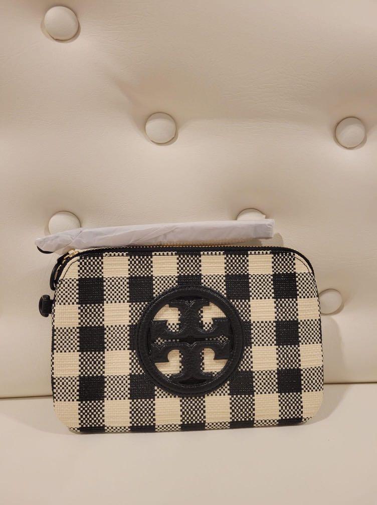 Authentic Tory Burch Wristlets (Category: Luxury Bags & Wallets) located in Paranaque City. Submitted by FLess.ph (Listing ID 1085570932, Image 2). Description: .