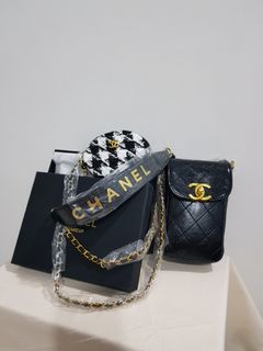 Chanel VIP Gift Multi pochette pouch  Chanel coin purse, Chanel phone  case, Leather projects