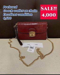 coach wallet on chain
