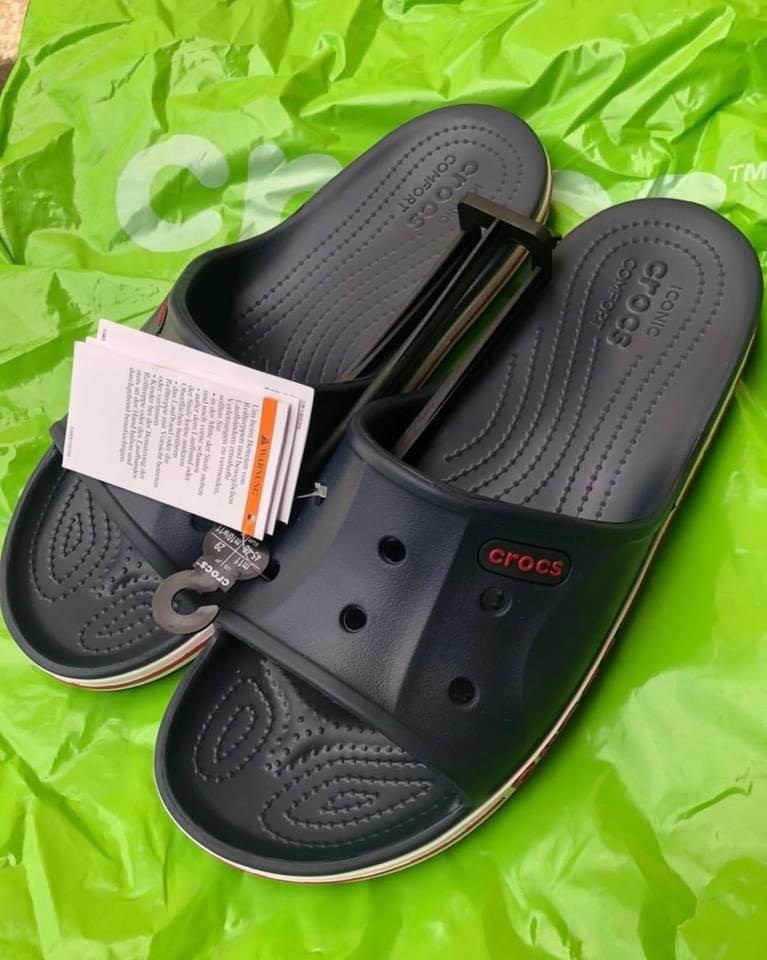 mens navy blue crocs size 11