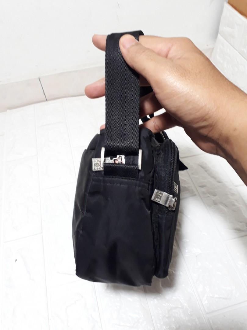 DC sling bag original