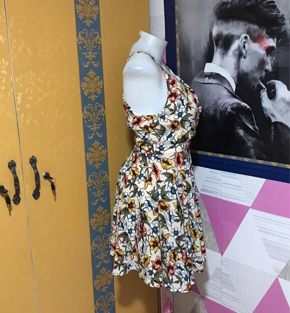 Essue floral dress sales