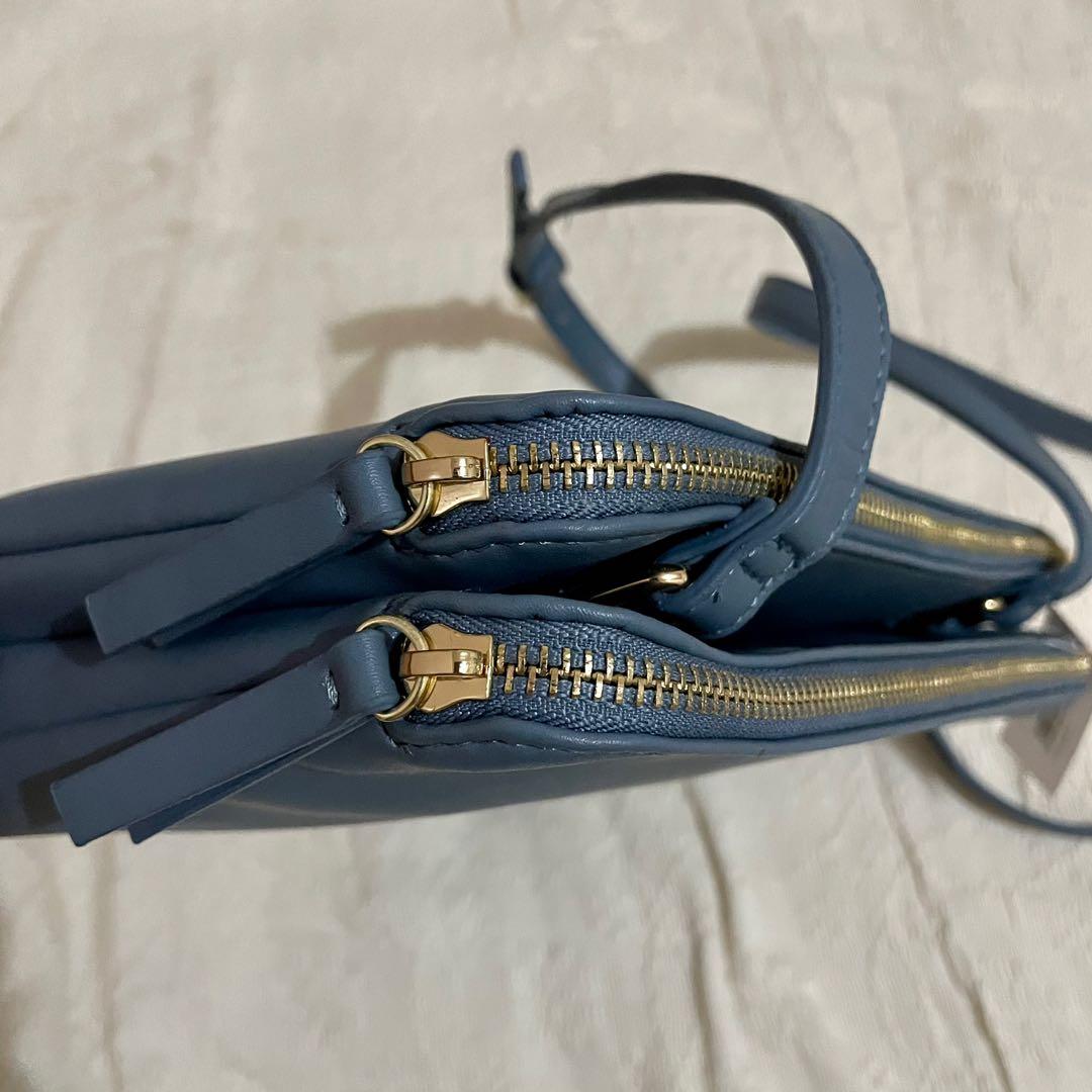Joe Fresh double zip cross-body bag (Category: Cross-body Bags) located in Trece Martires City. Submitted by yyyaaa_ (Listing ID 1085602689, Image 2). Description: Brand new with tag Joe Fresh double zip cross-body bag Price is firm.