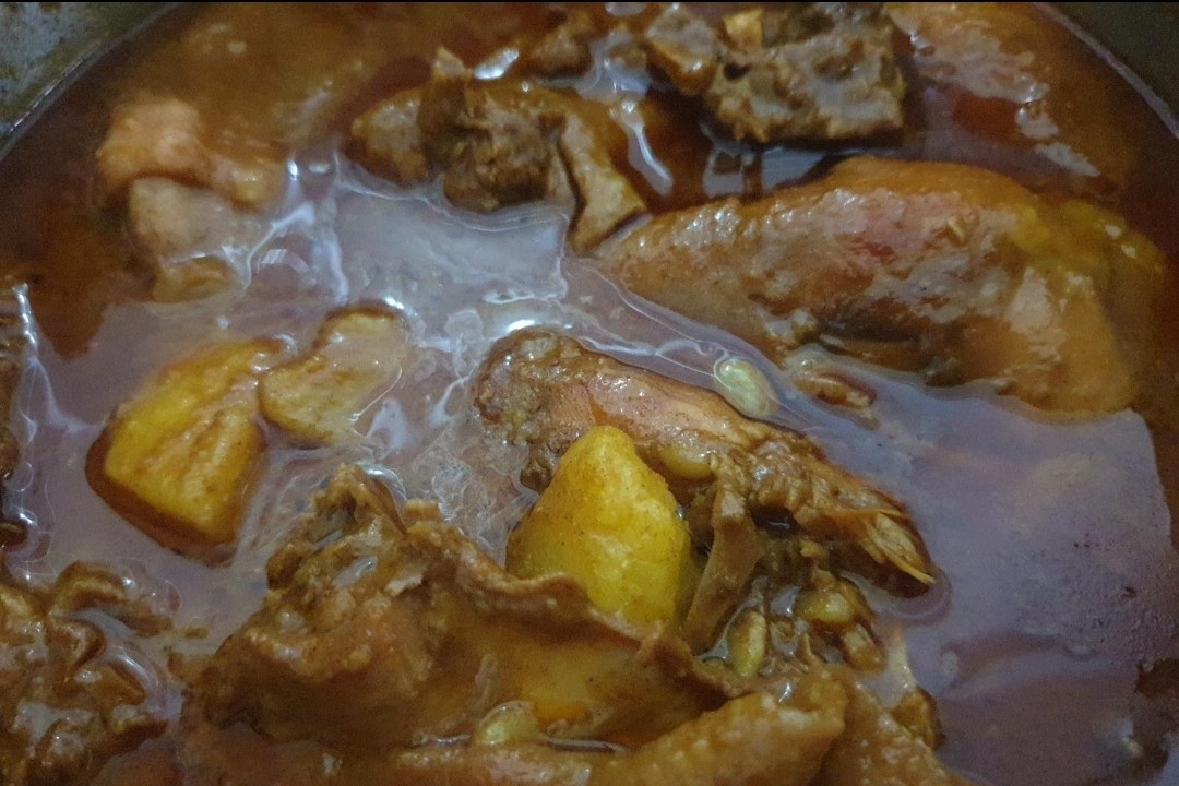 Kari Ayam Tua Kari Ayam Pencen Food Drinks Local Eats Halal On Carousell