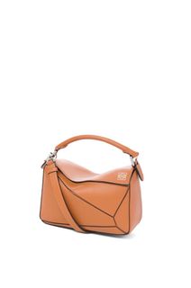 (Category: ) located in . Submitted by vogue_luxury (Listing ID 1085711826, Image 1). Description: .