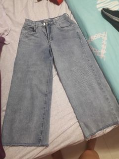 (Category: ) located in . Submitted by kerryyee (Listing ID 1085695342, Image 1). Description: .
