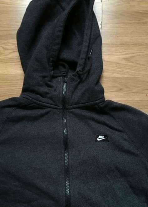 nike box logo hoodie