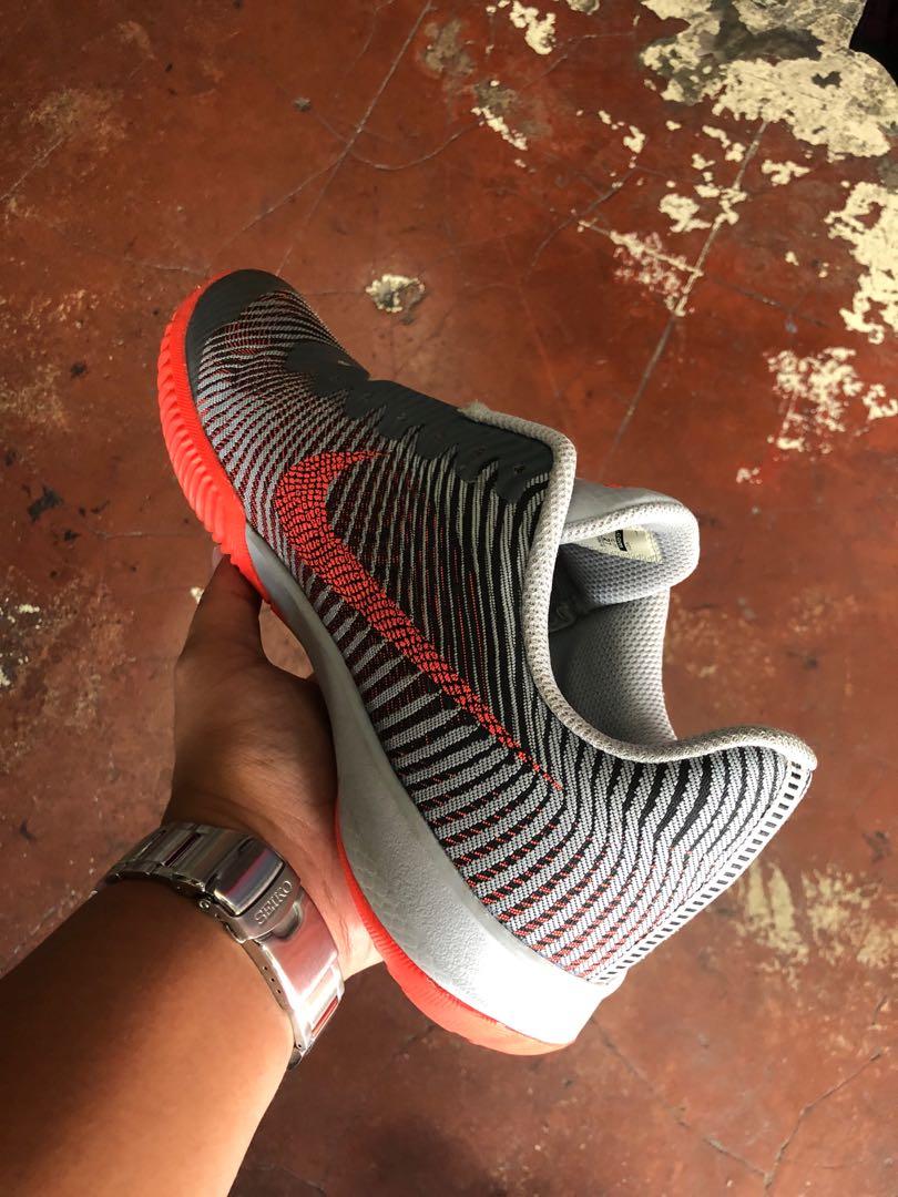 Nike Kobe Mentality II EP(9 US M) (Category: Sneakers) located in Baguio. Submitted by master_of_brands (Listing ID 1085569340, Image 3). Description: Authentic Nike Kobe Mentality II EP Men’s Issue: no insole pads, no shoe lace Slightly used(minor crease) No sole separation Thick outsole 9/10 In very good condition .