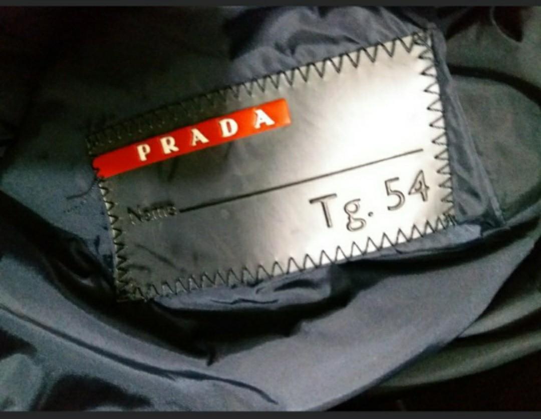 Prada 男長外套, 男裝, 外套及戶外衣服- Carousell