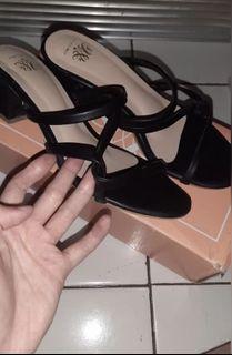 Preloved heals size 37