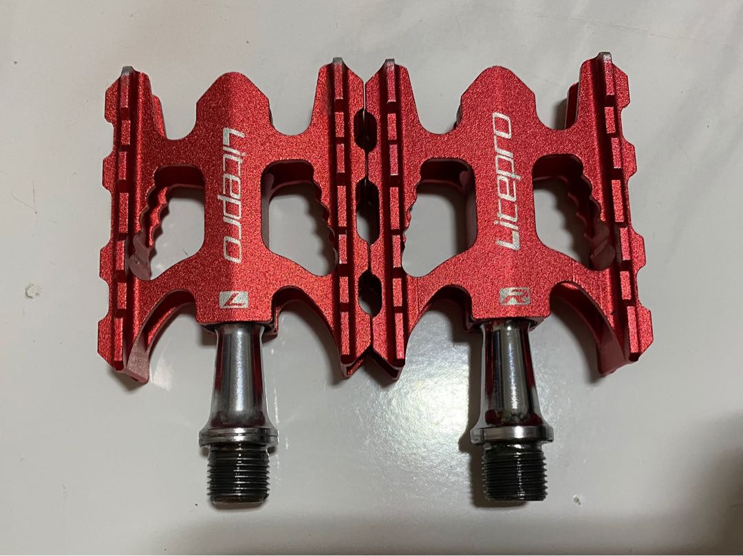 Road Bike Pedals (Licepro), Sports Equipment, Bicycles & Parts