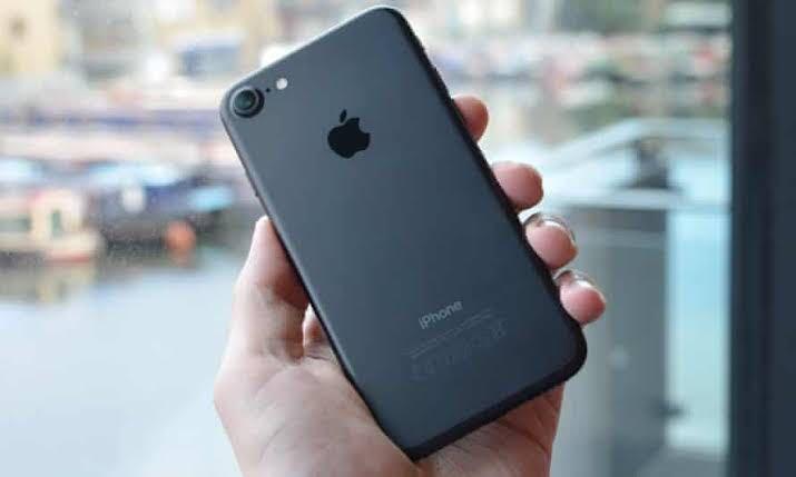 RUSH- IPHONE 7 128 GB (Category: iPhone 7 Series) located in Cavite. Submitted by cloud9_ph (Listing ID 1085530312, Image 2). Description: - NO ICLOUD ISSUE - RFS: NEED CASH - FACTORY UNLOCKED - 89% BATTERY HEALTH - 95% SMOOTHNESS, NO DENTS WITH FEW HAIRLINE SCRATCHES - UNIT ONLY - PHONE CASE INCLUDED - MESSAGE ME FOR THE ACTUAL PHOTO MEETUP: SM MOLINO PUREGOLD BUHAY NA TUBIG AROUND IMUS AREA.