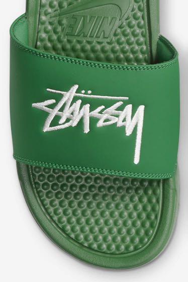 STUSSY X NIKE SLIDE UK7 BRAND NEW IN BOX Men s Fashion Footwear