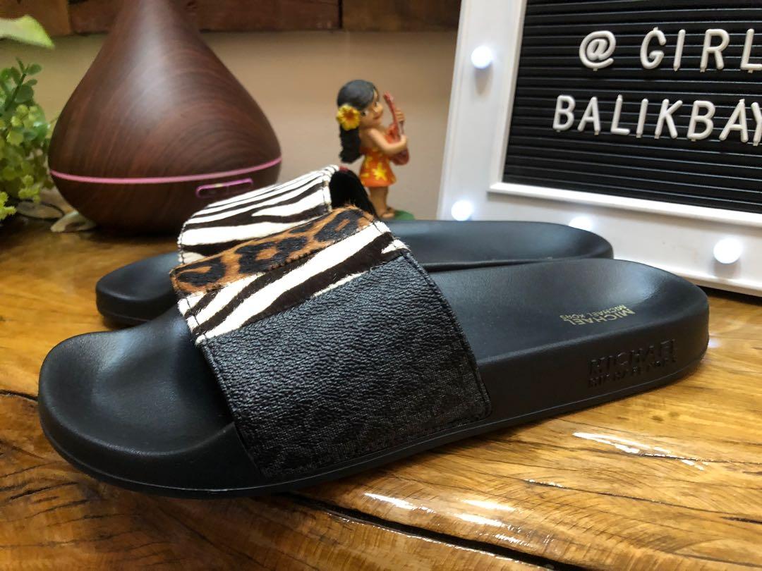 WOW One of a kind MICHAEL KORS SLIDES Women s Fashion Footwear