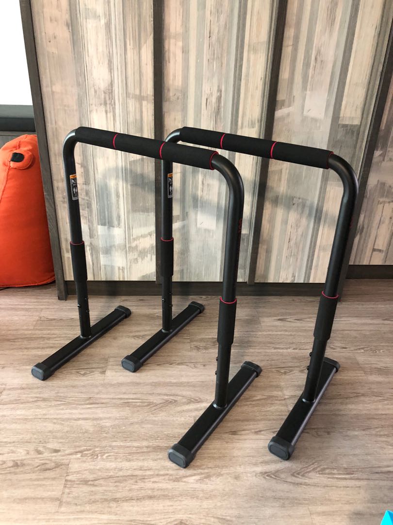 100 DIP BAR TRAINING STATION, Sports Equipment, Exercise & Fitness, Toning & Stretching