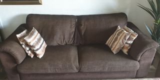 (Category: ) located in . Submitted by ellyzzaa (Listing ID 1085425250, Image 1). Description: .