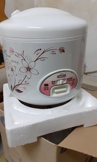 （分類：）位於 。 由 iddoricandroid123 提交（商品編號 1085797088，圖片 1）。簡介： 。