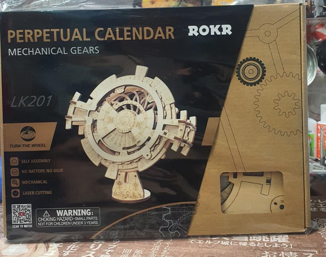 * ORIGINAL *ROKR PERPETUAL CALENDAR WOOD PUZZLE, Hobbies & Toys, Toys