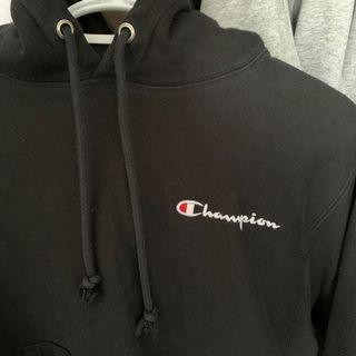 black champion hoodie