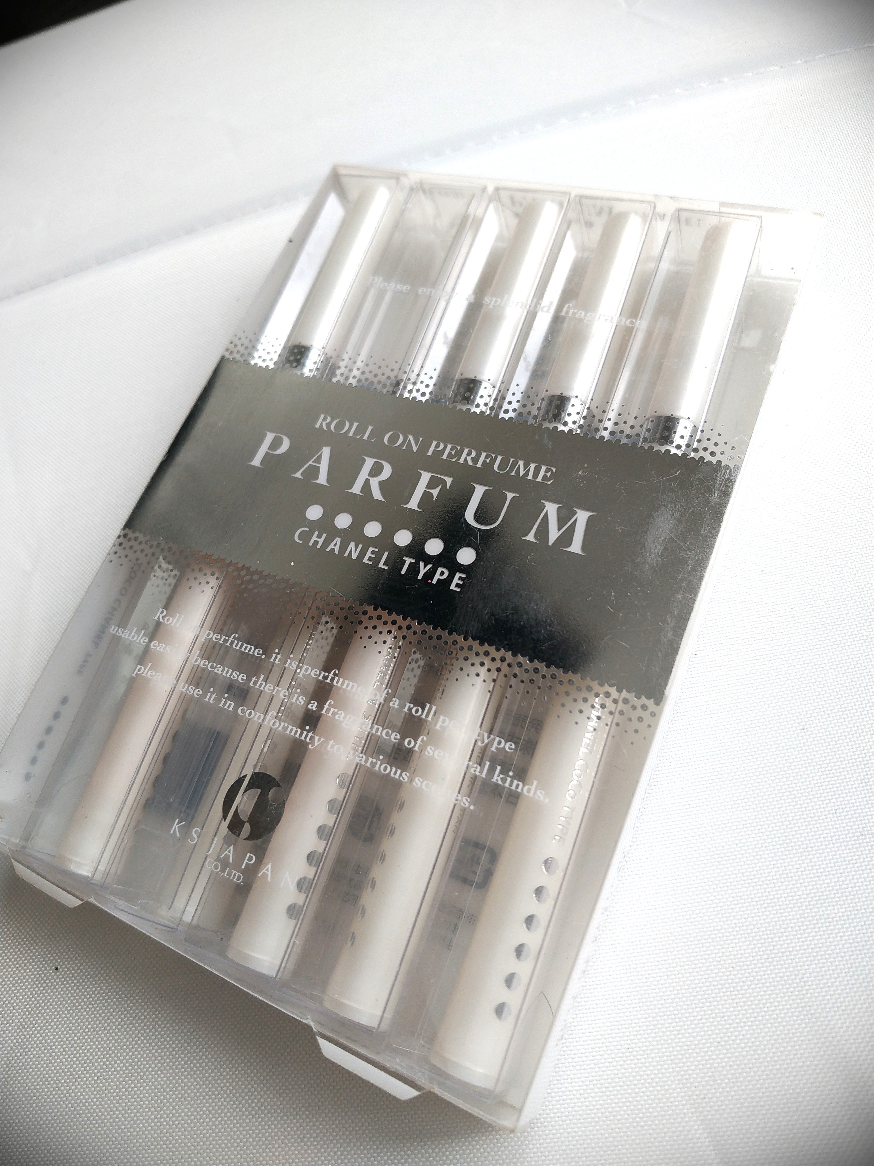 Chanel type roll on perfume pen N 5 N 19 CoCo type
