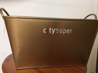 Citysuper Enamel Basket (Gold Square)