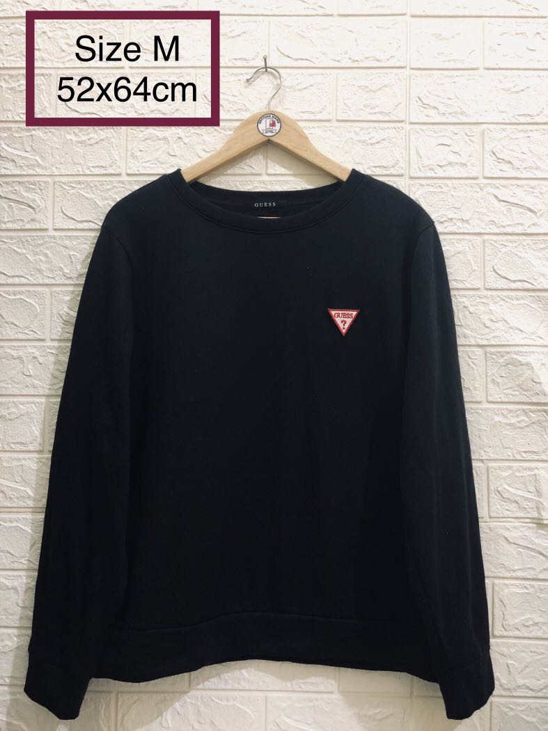 Crewneck Guess original hitam, Fesyen Pria, Pakaian , Atasan di Carousell
