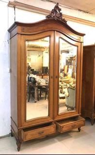 European closet cabinet with mirror