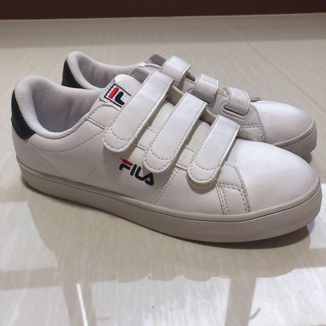 crocs black work shoes