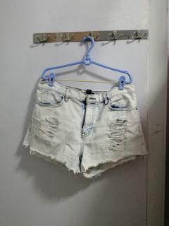(Category: ) located in . Submitted by cl.lelong (Listing ID 1085857840, Image 1). Description: .