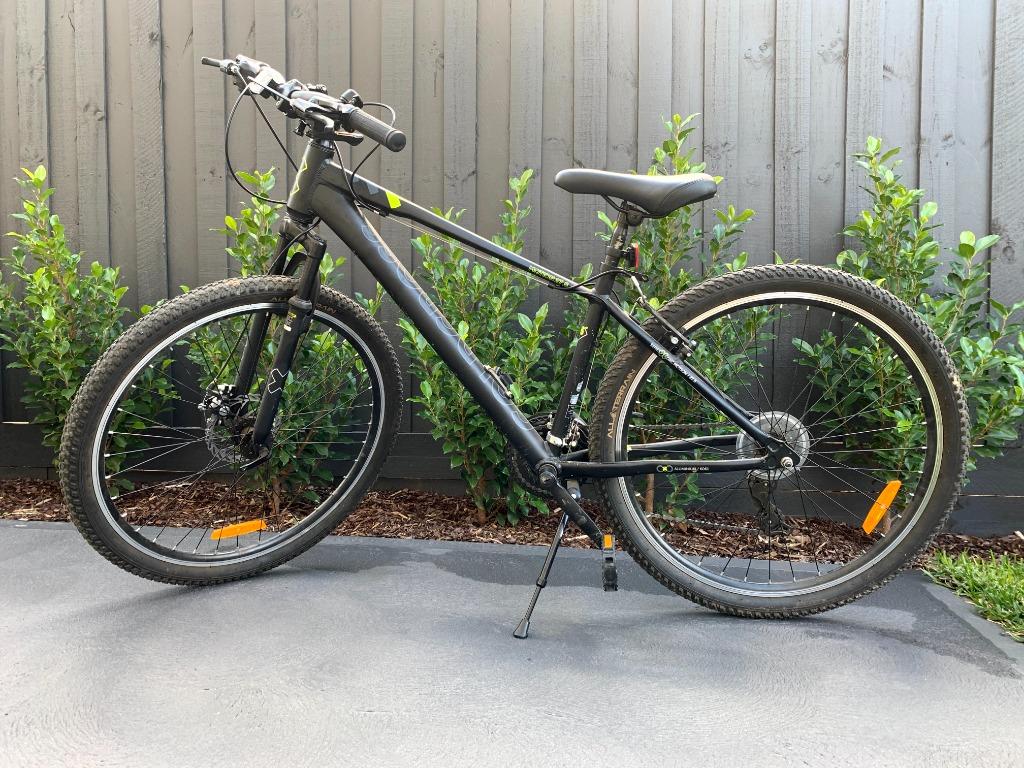 Rebel gold cross bike deals