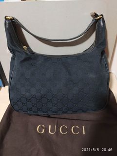 ??GUCCI BLACK FABRIC GG PRINT HOBO TOTE, Women's Fashion, Bags u0026 Wallets, Tote  Bags on Carousell