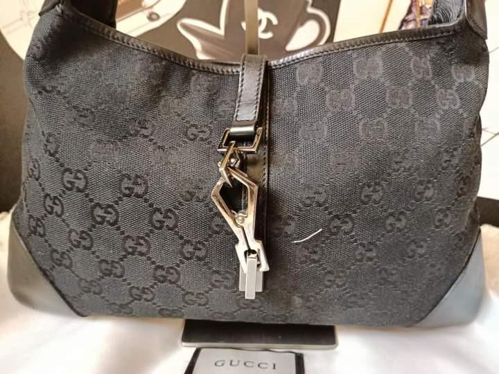 Gucci Jackie Bag (Category: Luxury Bags & Wallets) located in Manila. Submitted by bagislifeshop (Listing ID 1085872405, Image 2). Description: 8.5/10 condition.