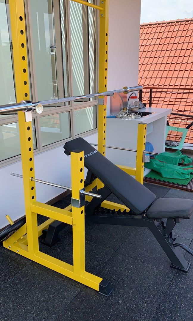Gym rack, Sports Equipment, Exercise & Fitness, Cardio & Fitness