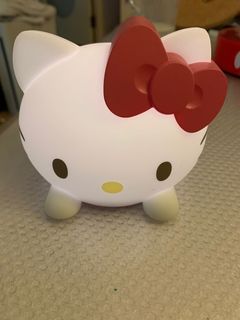 （分類：）位於 。 由 camylau 提交（商品編號 1085786779，圖片 1）。簡介： 。