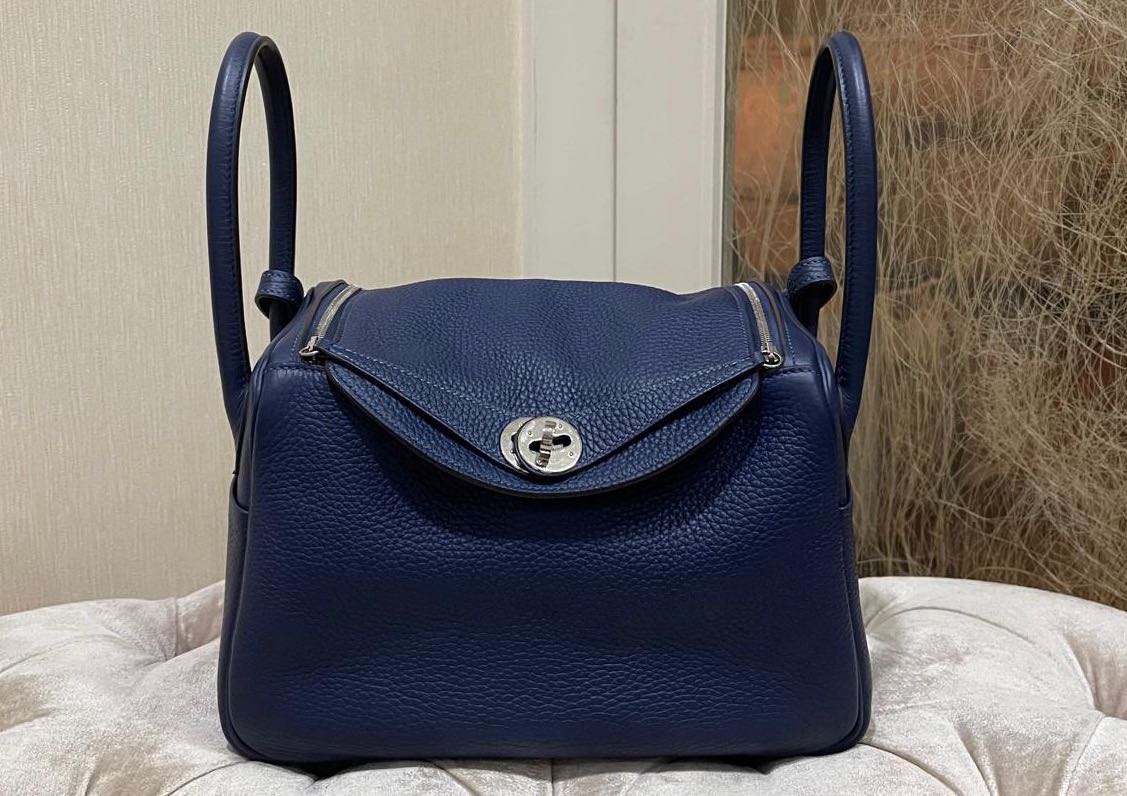Hermes Lindy 26 Blue Sapphire/Blue Izmir Clemence in PHW