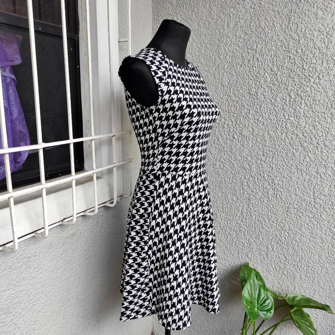 H&m houndstooth dress sales