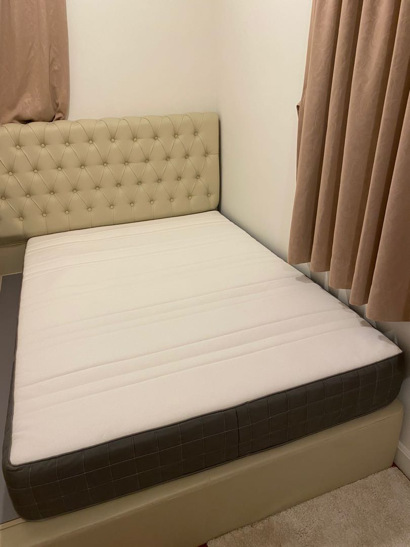 IKEA HOVAG double size mattress 雙人彈弓床褥, 傢俬＆家居, 傢俬, 床架及床褥 Carousell
