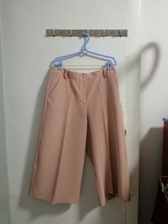 (Category: ) located in . Submitted by cl.lelong (Listing ID 1085856681, Image 1). Description: .