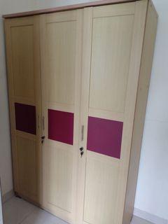 Lemari Pakaian Bekas Perabotan Rumah Carousell Indonesia