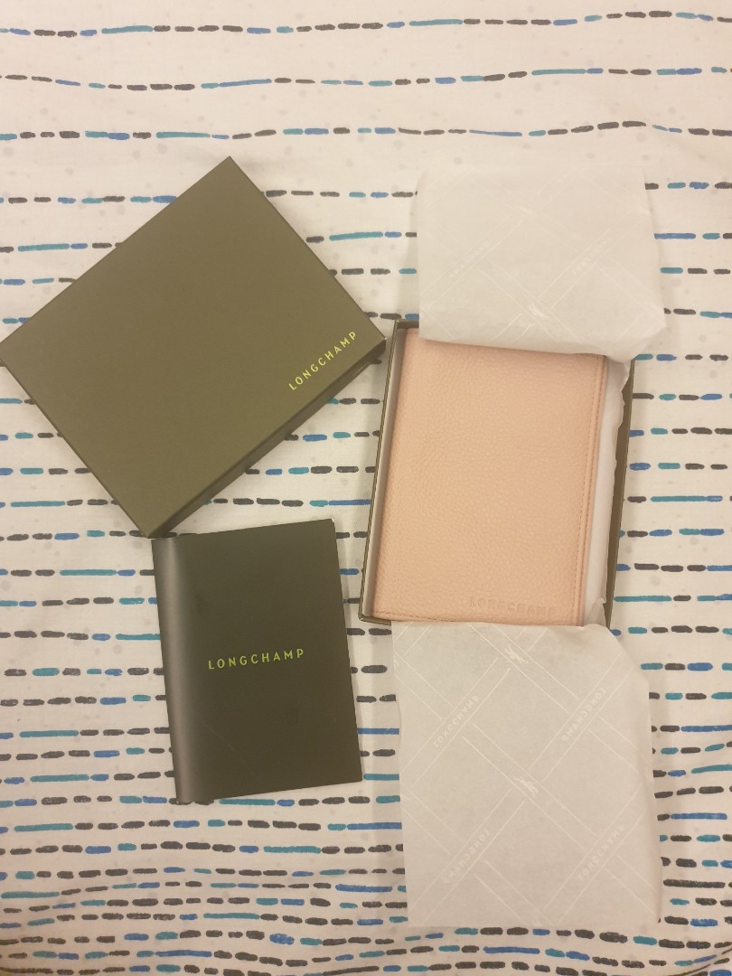 passport holder longchamp