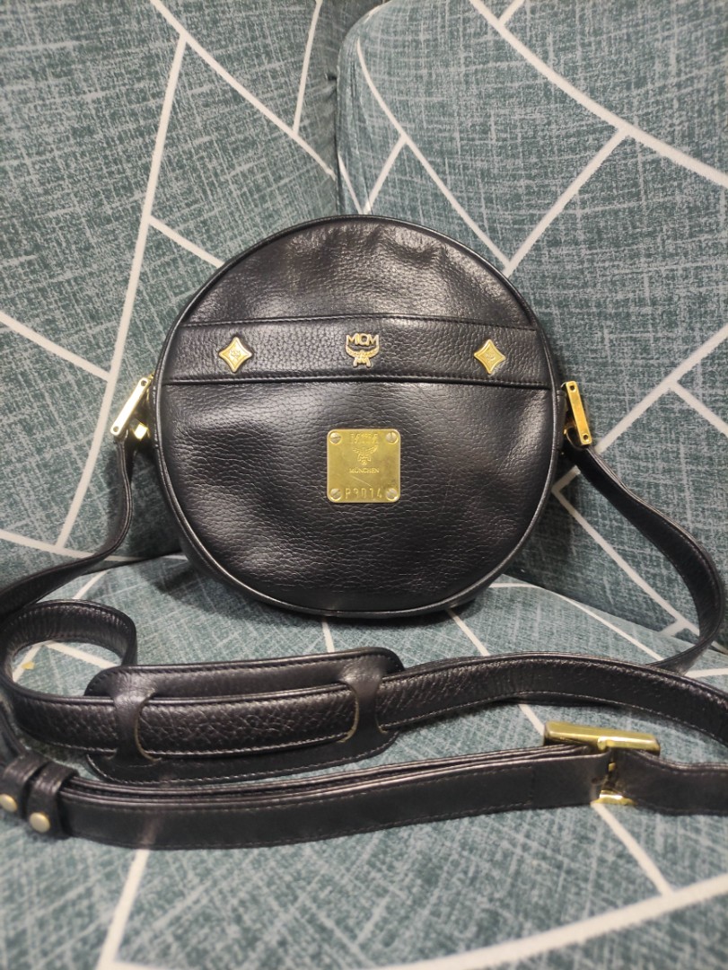 mcm round pouch