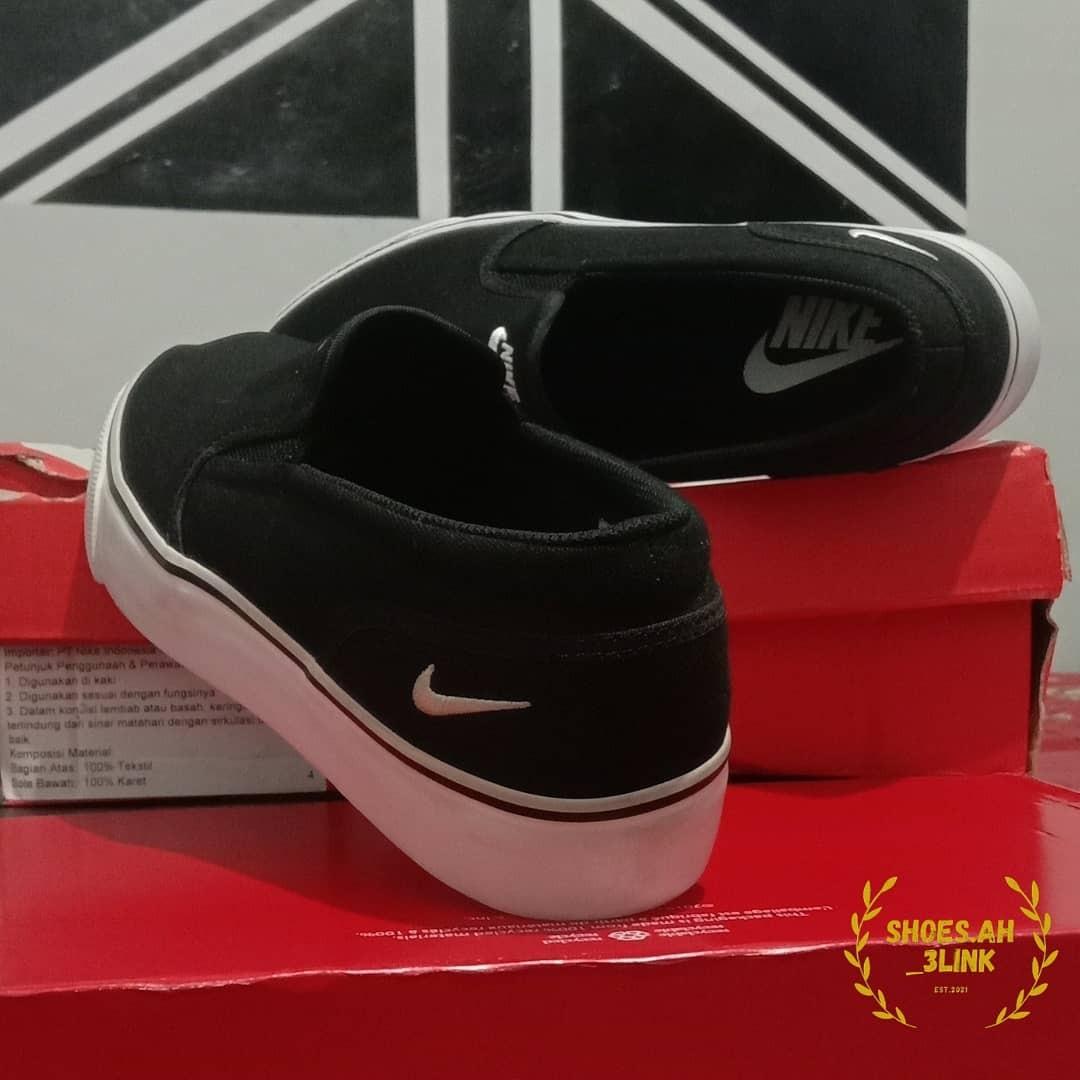 Nike toki slip black white 2 shop