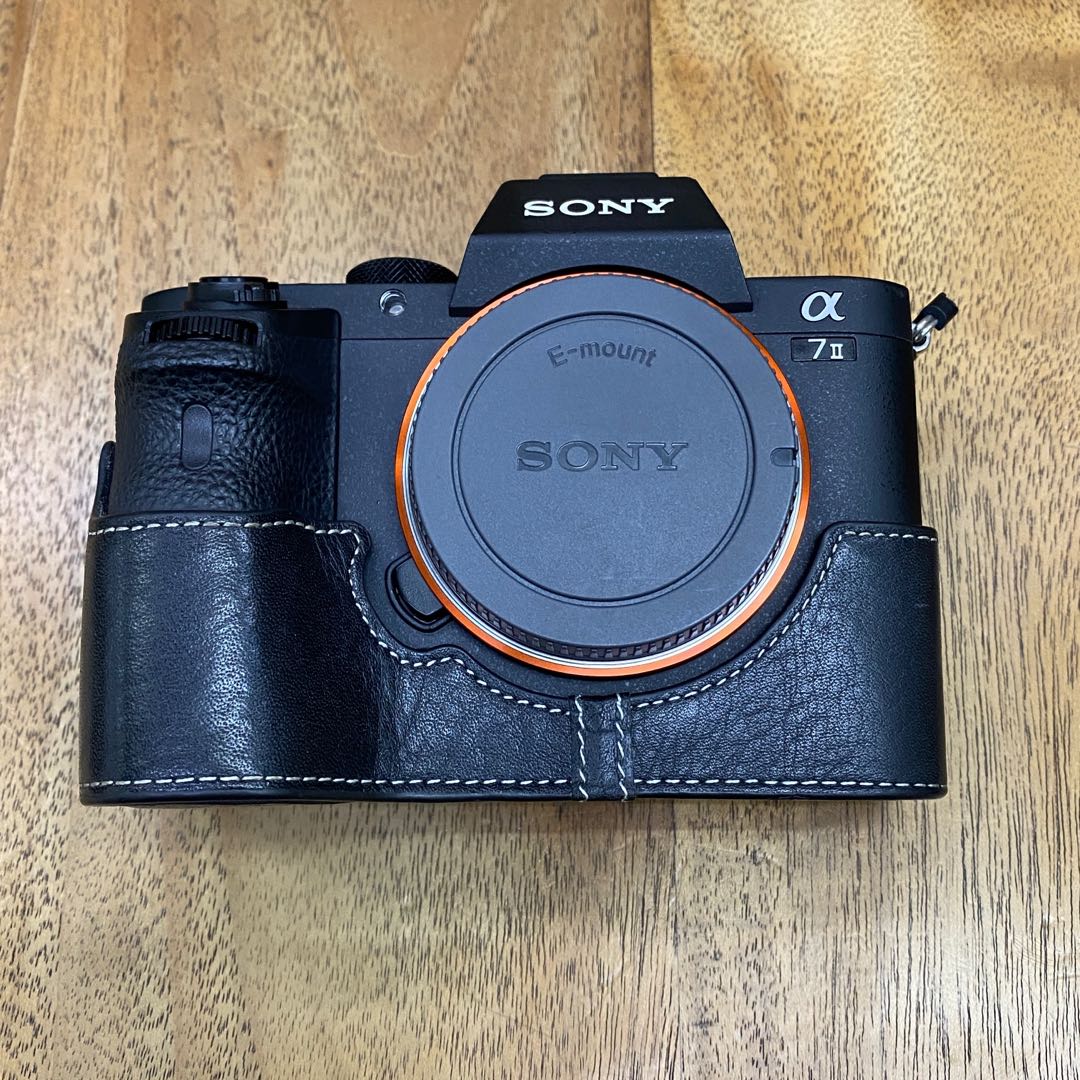 Sony Alpha A7 II comme neuf, étui cuir, capuchon de carrosserie, 3