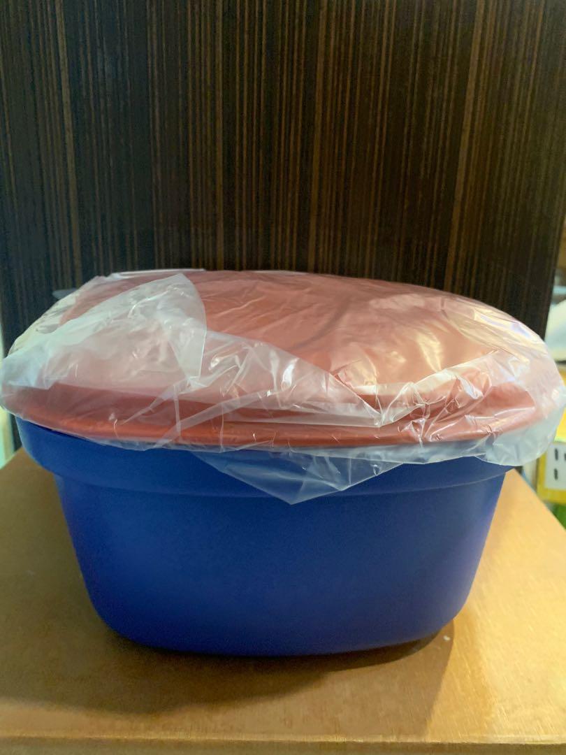 Tupperware (Category: Water Purifers & Dispensers) located in Singapore. Submitted by sabage (Listing ID 1085749348, Image 1). Description: Original Tupperware food strainer. Brand new. Multiple sets available .