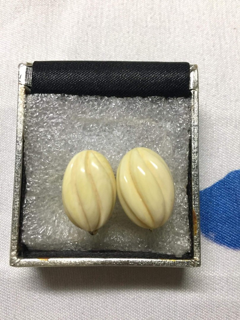 Vintage ivory earrings deals