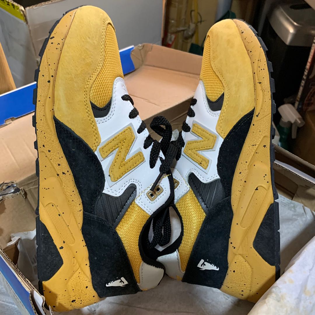 NEW BALANCE NB MRT580 Bruce Lee