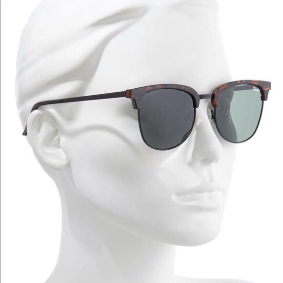 Quay evasive retro discount square sunglasses