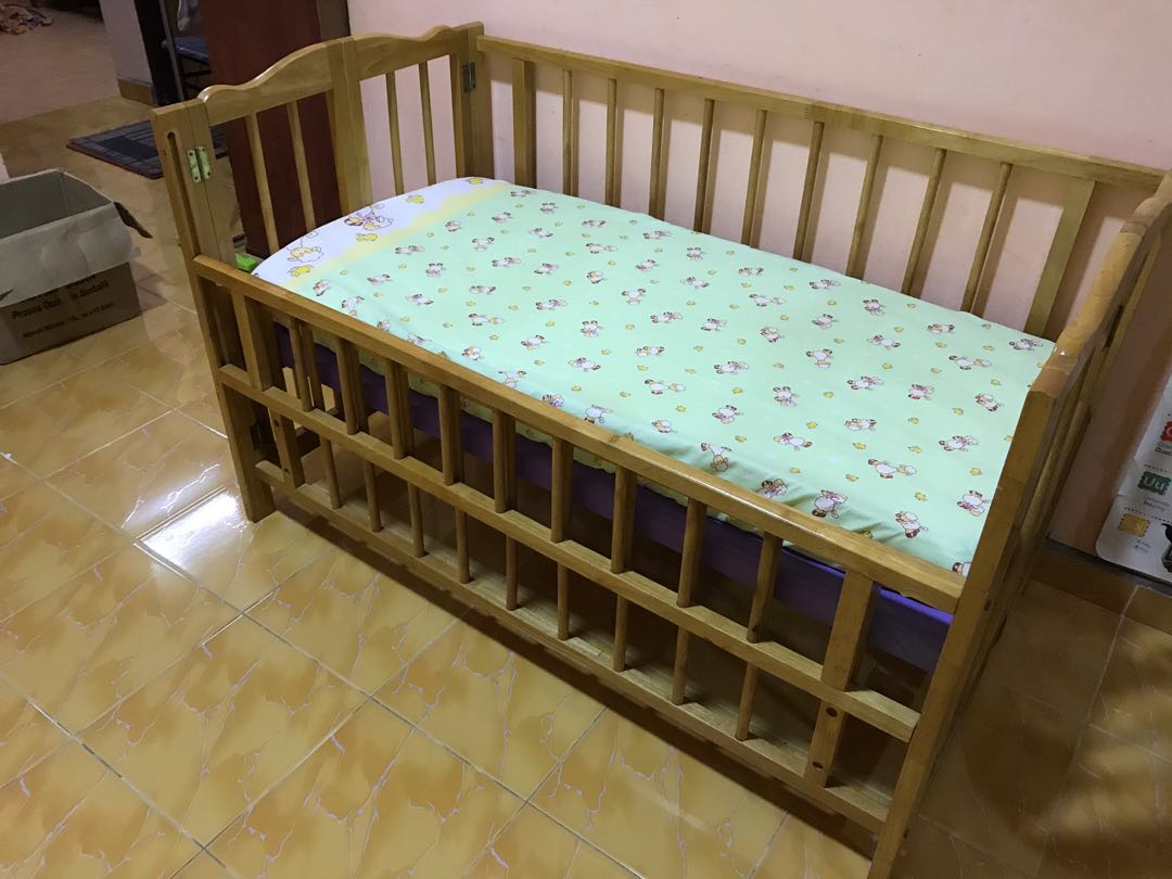 Tilam deals baby cot