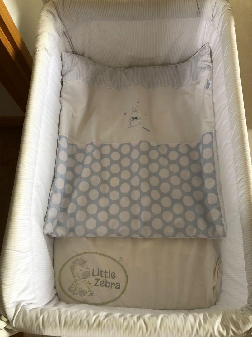 Bedside cot Spanish Brand, Babies & Kids, Baby Nursery & Kids