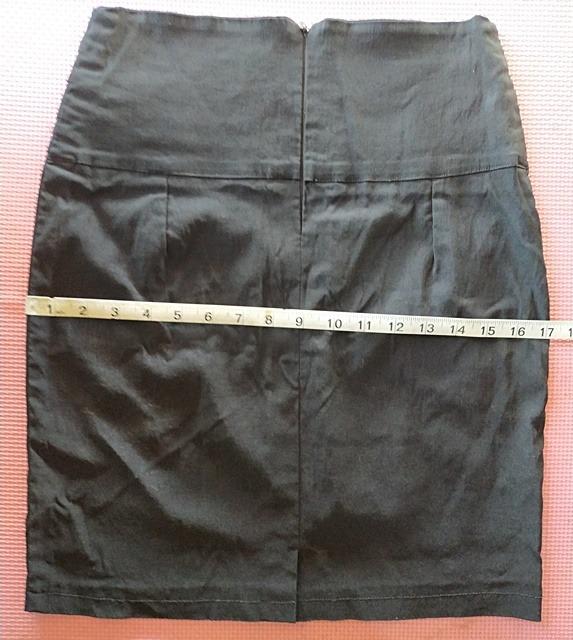 Black Above the Knee Skirt (Category: Skirts) located in Valenzuela. Submitted by anniepating (Listing ID 1086077047, Image 3). Description: ❌ Meet ups. ❌ Swaps. ❌ Low ball. ❌ Rush Shipping. ❌ Joy Reserver ❌ Cancellations. ❌ Returns. - MOP: Bank deposit/ GCash - RFS: decluttering - All sales are final..